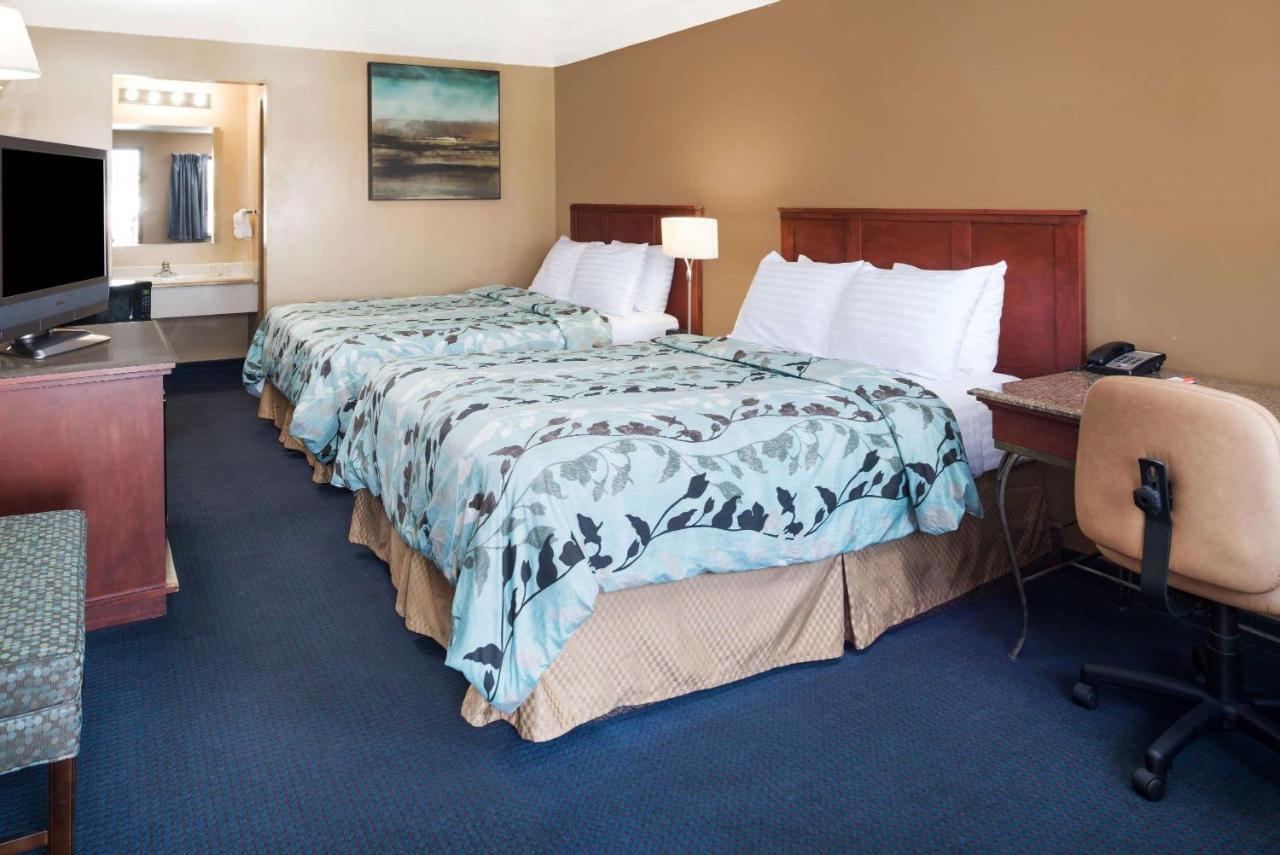 Howard Johnson By Wyndham Boise Exterior photo